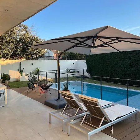 ヴィラ Moderne Avec Piscine ヴィルヌーヴ・レ・ザヴィニョン