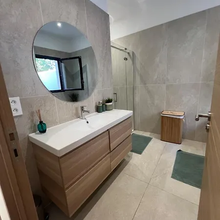 Moderne Avec Piscine Chauffee *