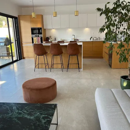 Moderne Avec Piscine * 阿维尼翁新城
