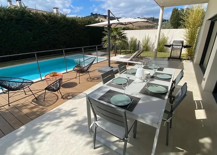 Villa Moderne Avec Piscine Chauffee