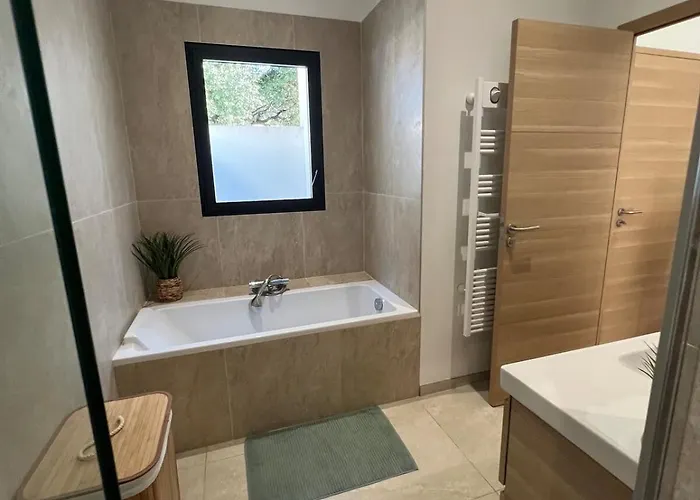 Moderne Avec Piscine Chauffee * Villeneuve-lès-Avignon